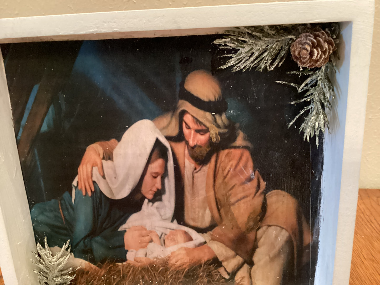 7" by 7" white box with nativity scene, Mary, Joseph, and baby Jesus, Christmas decorations, Nativity scene